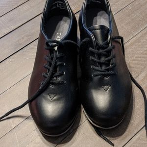 New Capezio size 1W laced tap shoes